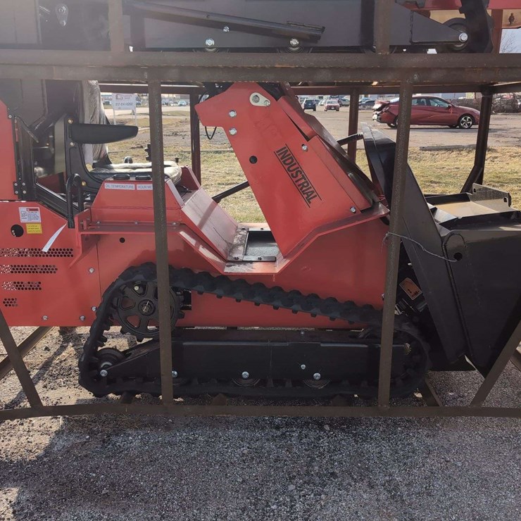 AGT Gas Powered Mini Track Skid Steer Loader SDA-140T - RED