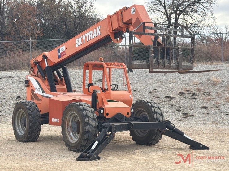 2013-sky-trak-10042-image-1