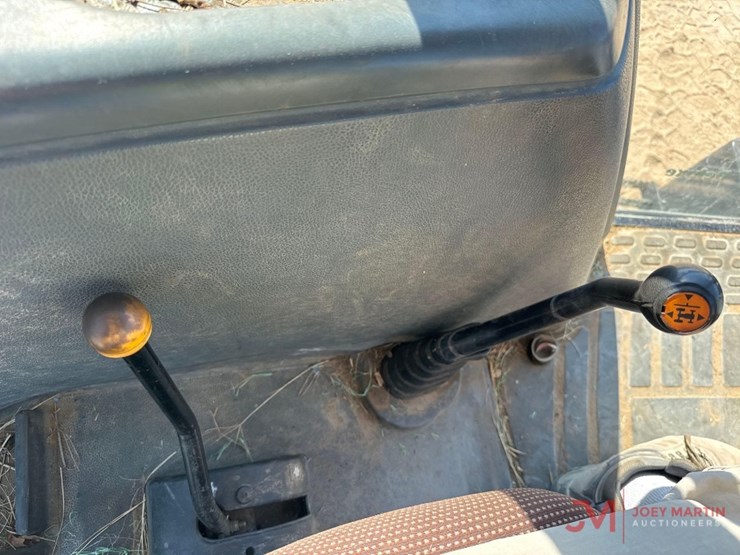 new-holland-tl100-image-23