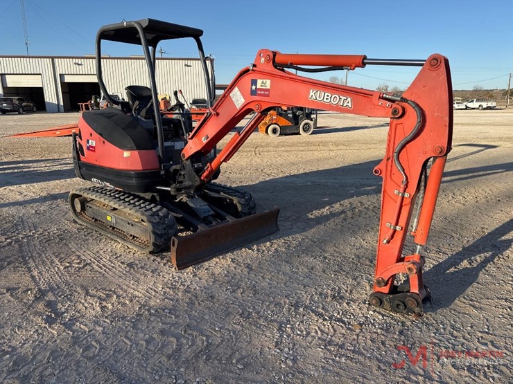 kubota-kx71-3s-image-3