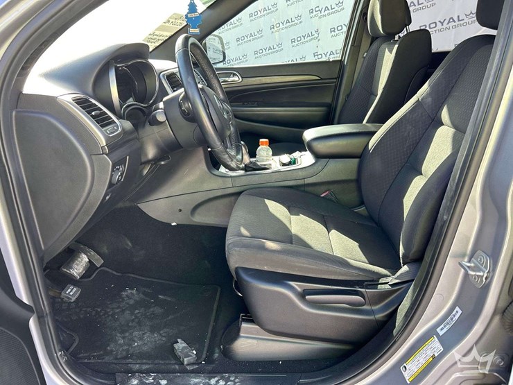 2019-jeep-grand-cherokee-image-12