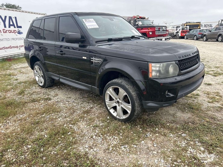 2013-land-rover-range-rover-image-2