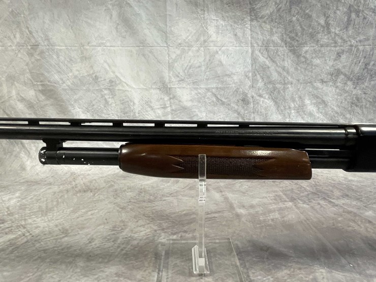 #4049-•-mossberg-500a,-20-ga.-pump-action-shotgun,-sn:-p124436,-(neenah,-wi)-image-12