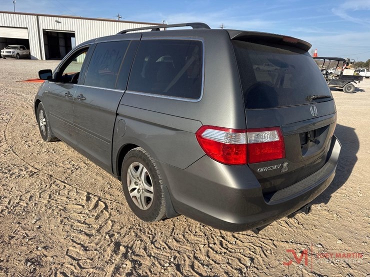 2007-honda-odyssey-image-3