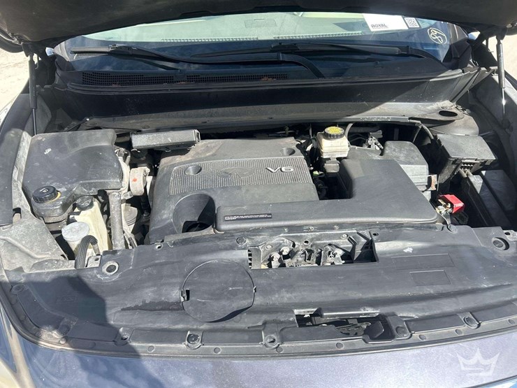 2013-infiniti-jx35-v-suv-image-9