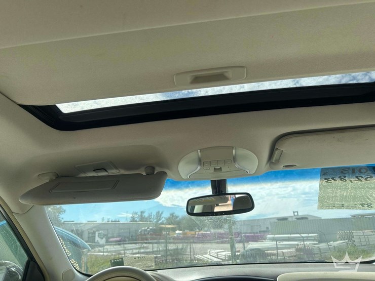 2013-infiniti-jx35-v-suv-image-30