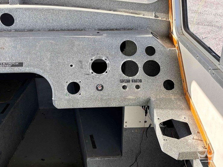 2011-armstong-marine-pilot-house-boat-w/-t/a-boat-trailer-image-46