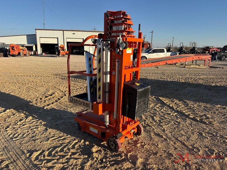 2019-snorkel-ul25-electric-man-lift-image-3