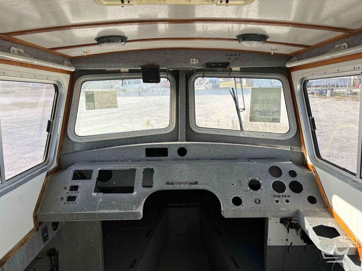 2011-armstong-marine-pilot-house-boat-w/-t/a-boat-trailer-image-43