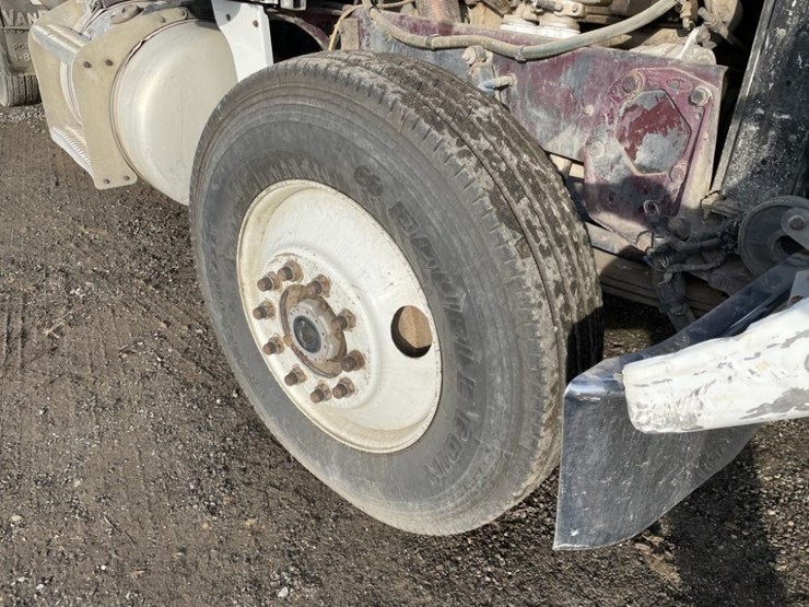 1988-peterbilt-379-image-14