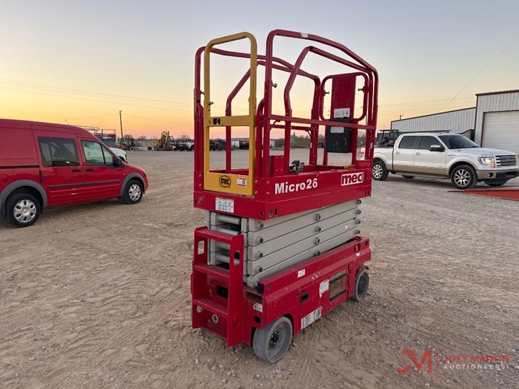 mec-micro-26-electric-scissor-lift-image-2