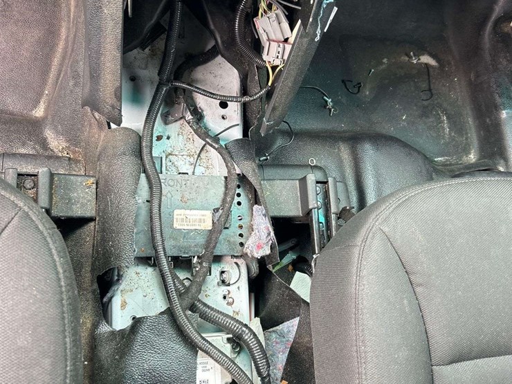 2016-ford-explorer-image-19