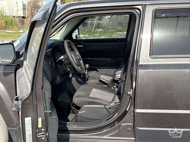 2005-jeep-patriot-image-9