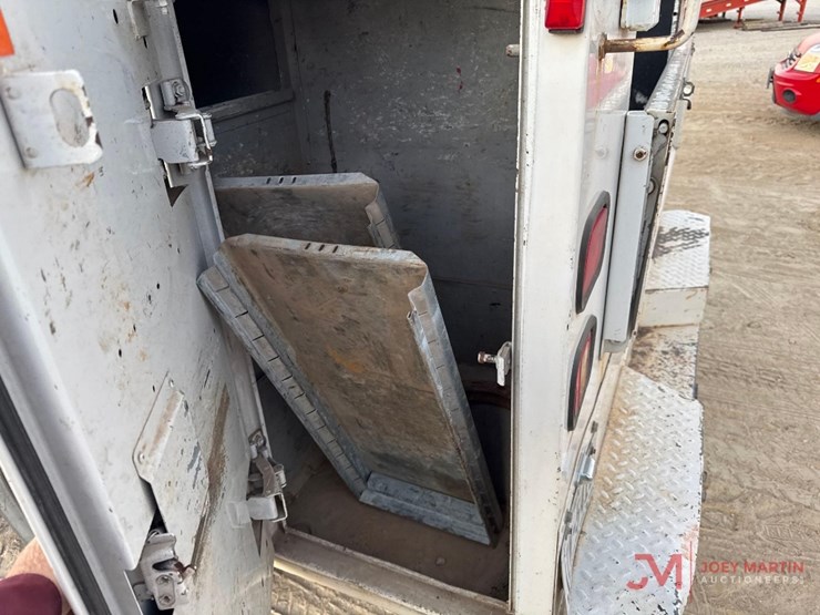 2009-ford-f250-xl-image-10