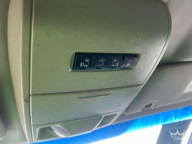 2016-dodge-grand-caravan-image-23