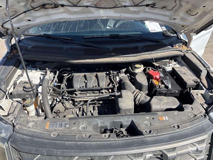 2016-ford-explorer-image-7