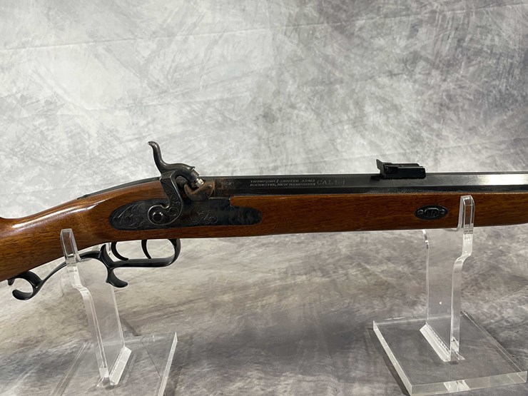 #1201-•-thompson-center,-.54-cal-muzzleloader,-sn:-10143,-(neenah,-wi)-image-4
