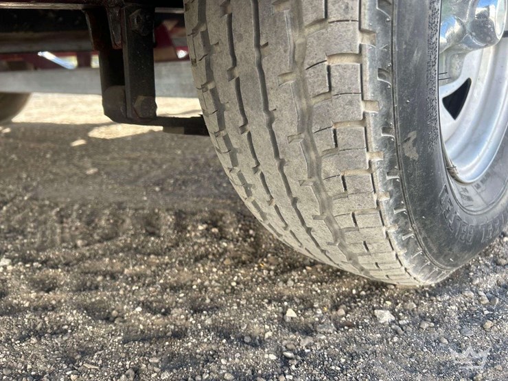 2013-tahoe-q4-boat-with-s/a-boat-trailer-image-33