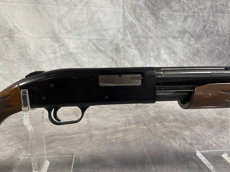 #4049-•-mossberg-500a,-20-ga.-pump-action-shotgun,-sn:-p124436,-(neenah,-wi)-image-4