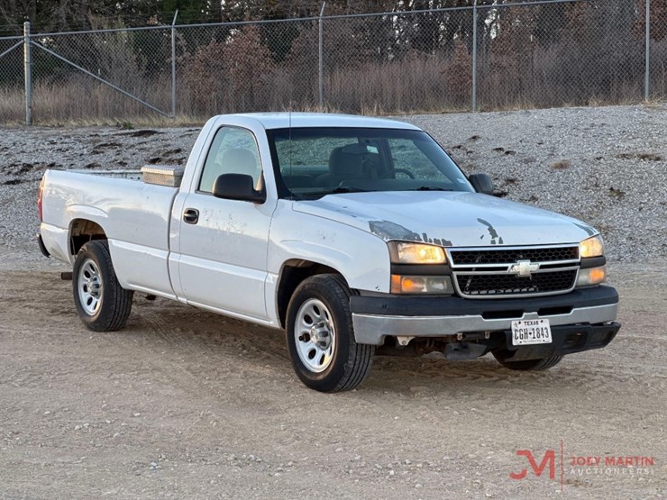 2007-chevrolet-silverado-1500-image-1