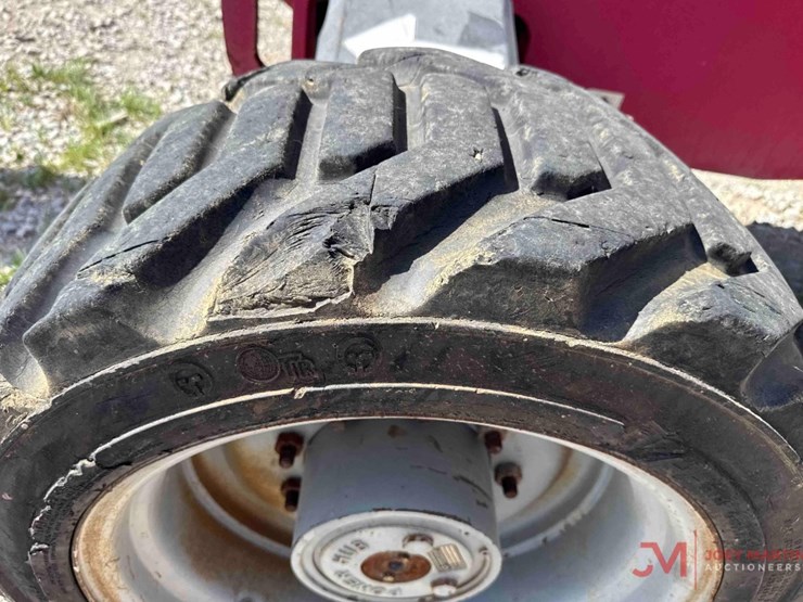 2015-mec-boom-60-j-boom-lift-image-14