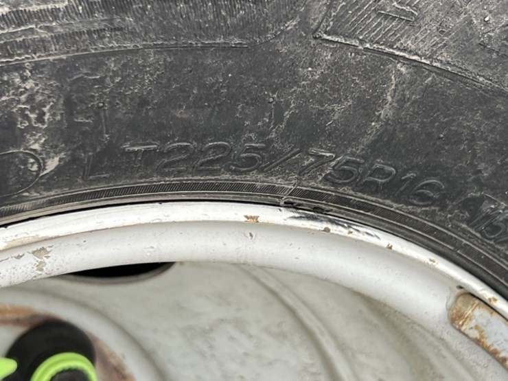 2014-chevrolet-express-paratransit-bus-image-17