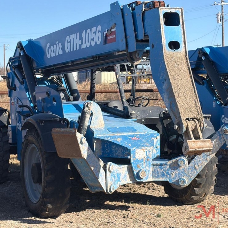 2018 GENIE GTH1056