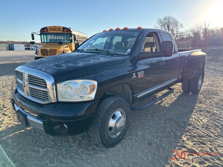 dodge-ram-3500-image-4