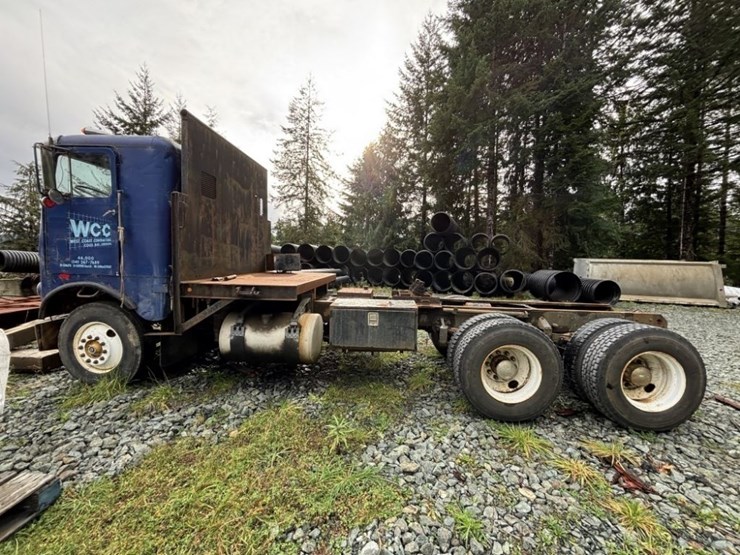 freightliner-t6364-t/a-cab-&-chassis-image-2