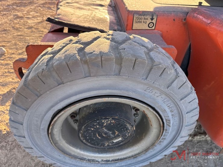 jlg-e400ajp-image-12