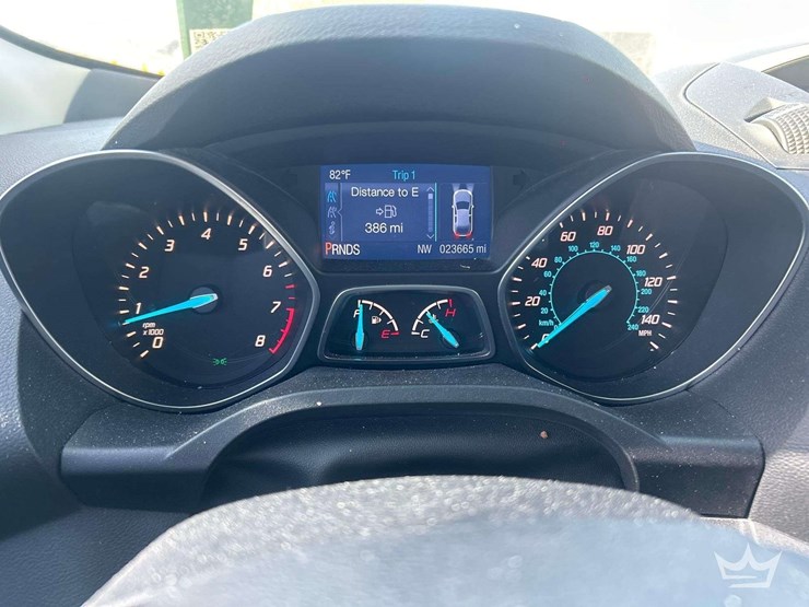 2015-ford-escape-image-13