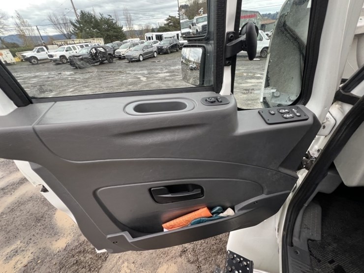 international-durastar-4300-image-34