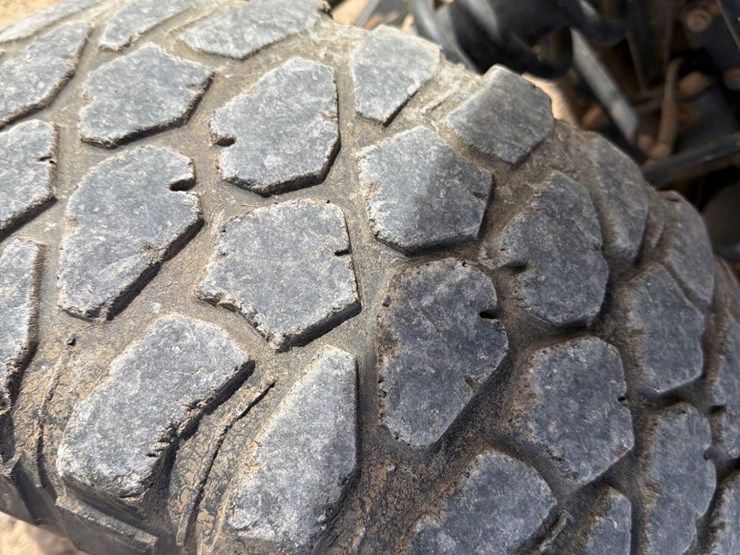 2020-polaris-commercial-xd-4000d-utv-image-13