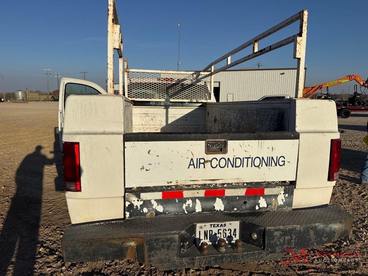 2008-chevrolet-silverado-2500-image-12