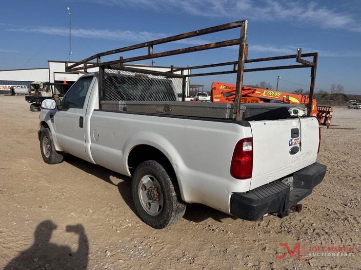 2008-ford-f250-xl-image-3