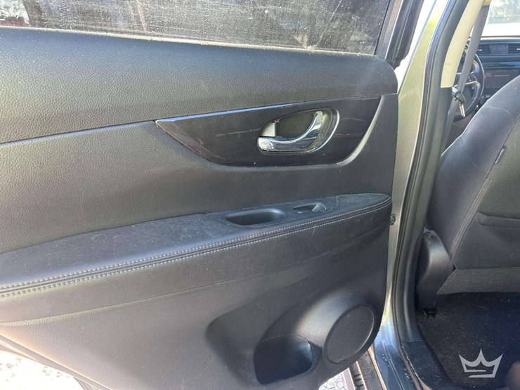 2018-nissan-rogue-image-22