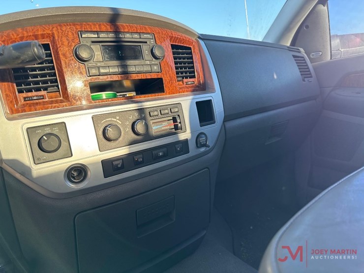 dodge-ram-3500-image-19