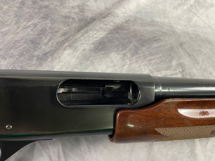 #3153-•-remington-wingmaster-model-870-12ga-pump-action-shotgun-sn:-v107845v-(downing,-wi)-image-9