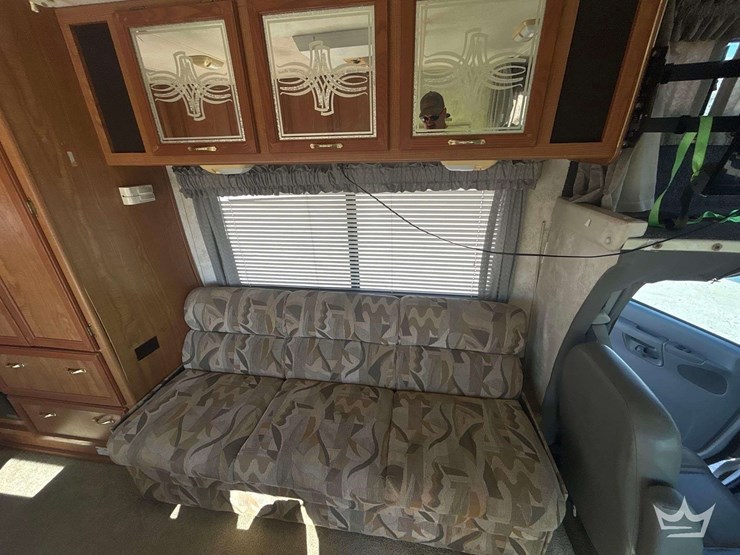 2003-coachmen-catalina-sport-220rk-class-c-motorhome-image-20