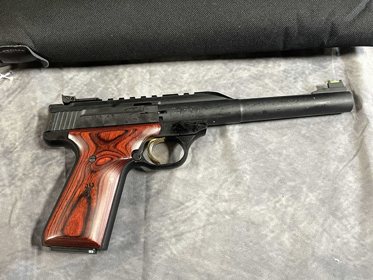 #5195-•-browning-buckmark,-22-lr-semi-auto-pistol,-sn:-brus23198zn515,-(neenah,-wi)-image-9