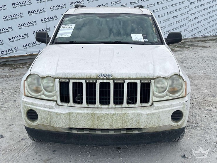 2005-jeep-grand-cherokee-image-26
