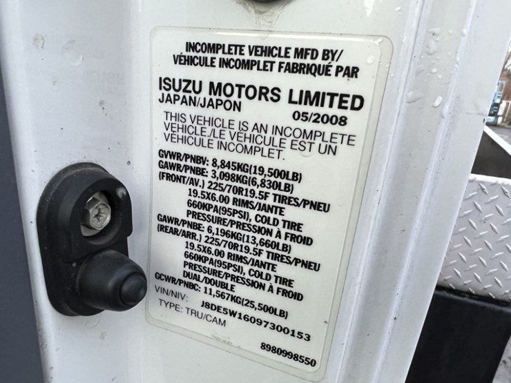 2009-gmc-w5500-image-9