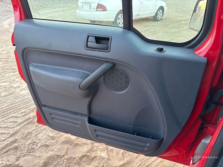 ford-transit-image-25