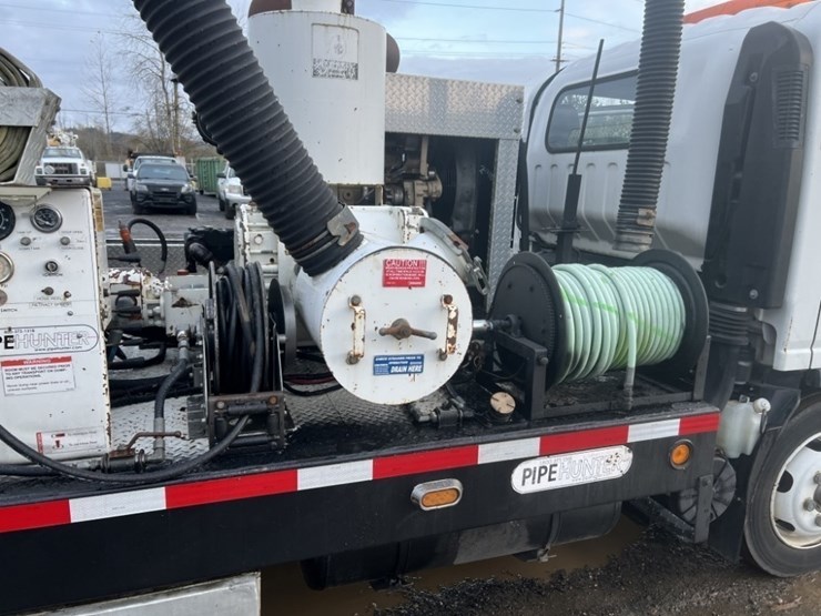 2009-gmc-w5500-image-22