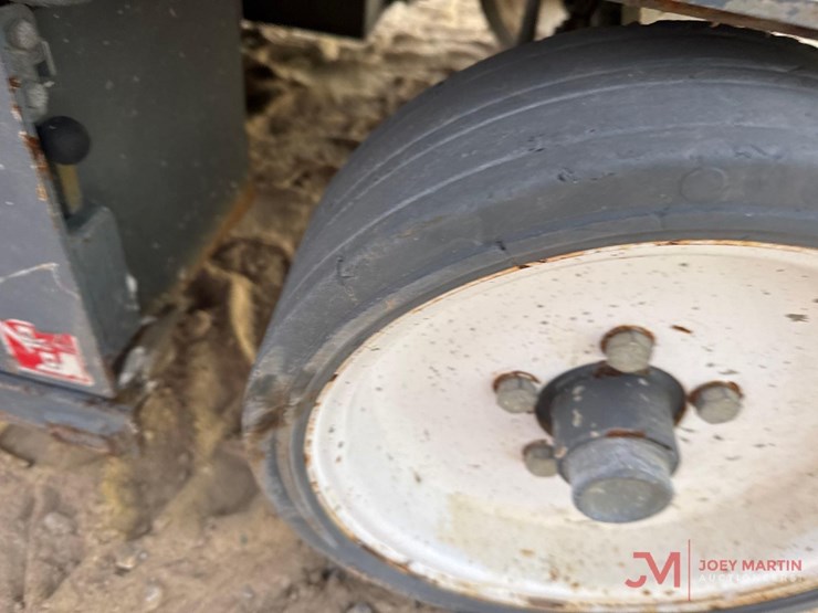 skyjack-sj4632-electric-scissor-lift-image-12