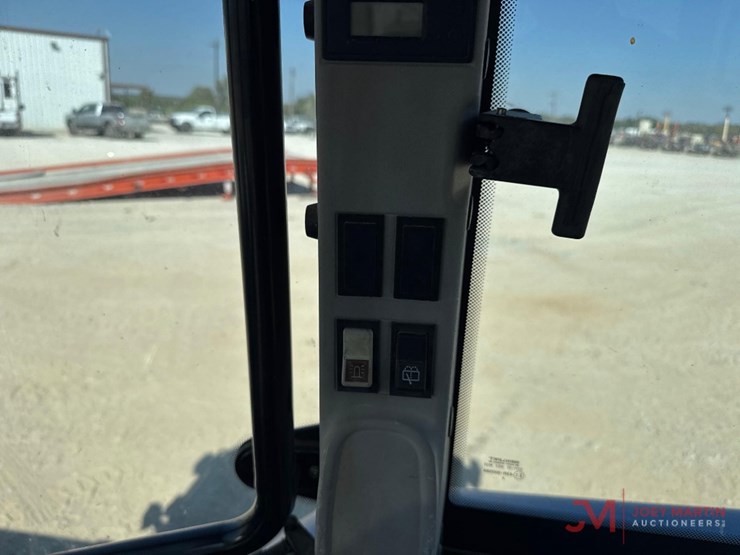 new-holland-tl100-image-26