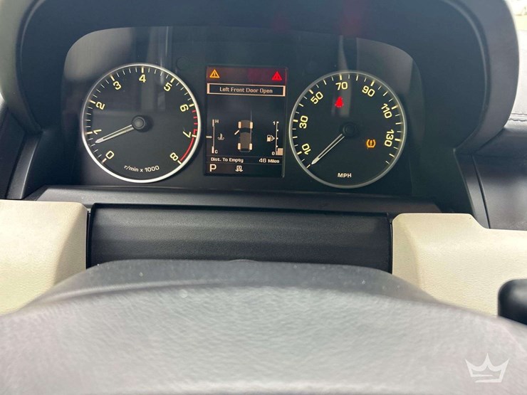 2013-land-rover-range-rover-image-12