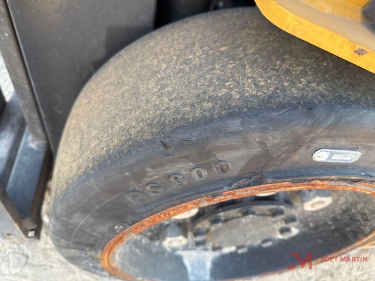 caterpillar-ec30n2-image-6