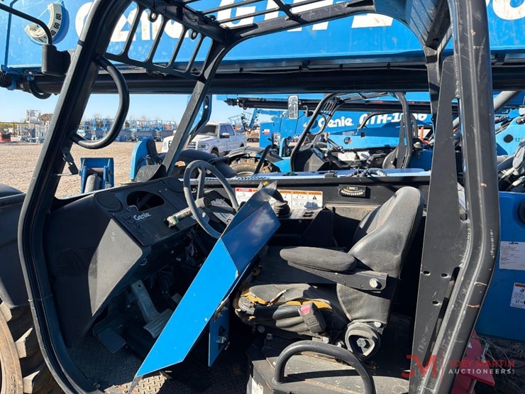 2018-genie-gth1056-image-14