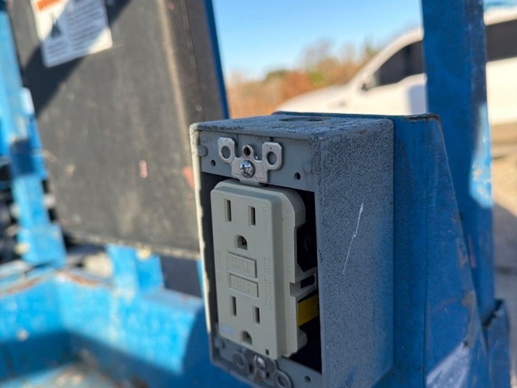 genie-gs1930-image-11